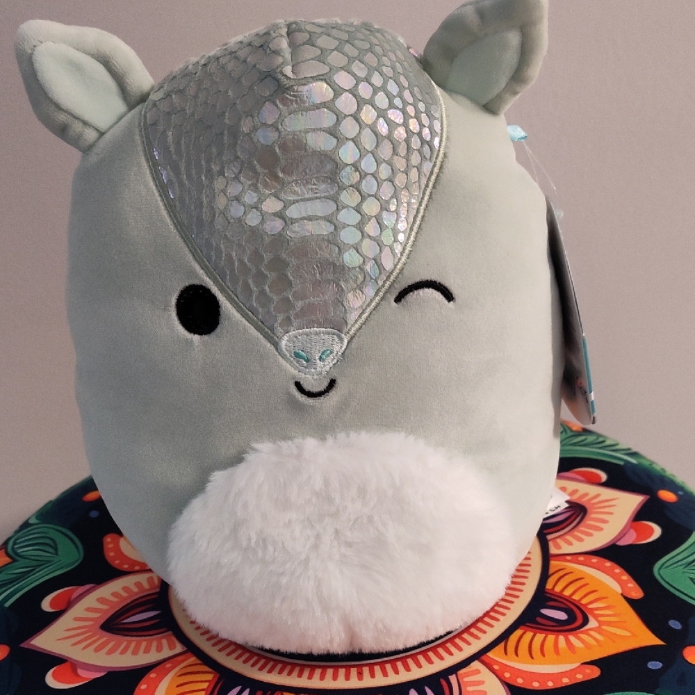 Squishmallows Pale Green and Glitter Winking Plush Arilla